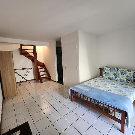 Appartement Cosy En Duplex Avec Jardin Et Cuisine A Trianon Нумеа Экстерьер фото