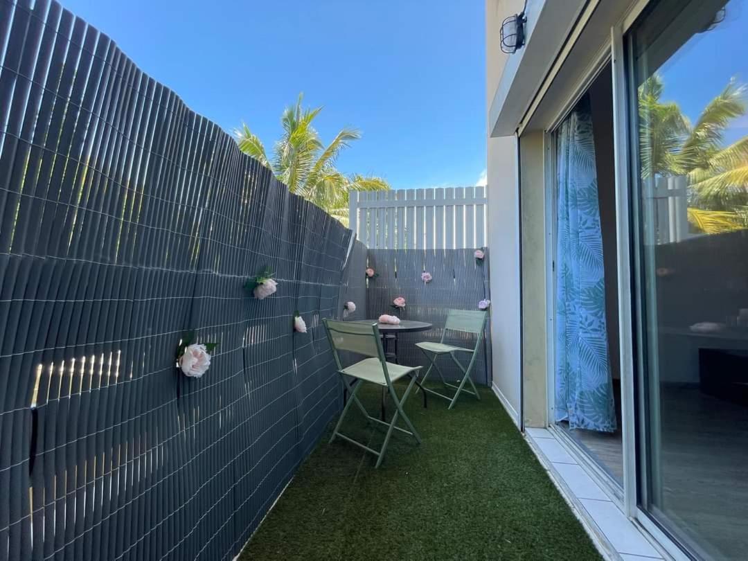 Appartement Cosy En Duplex Avec Jardin Et Cuisine A Trianon Нумеа Экстерьер фото